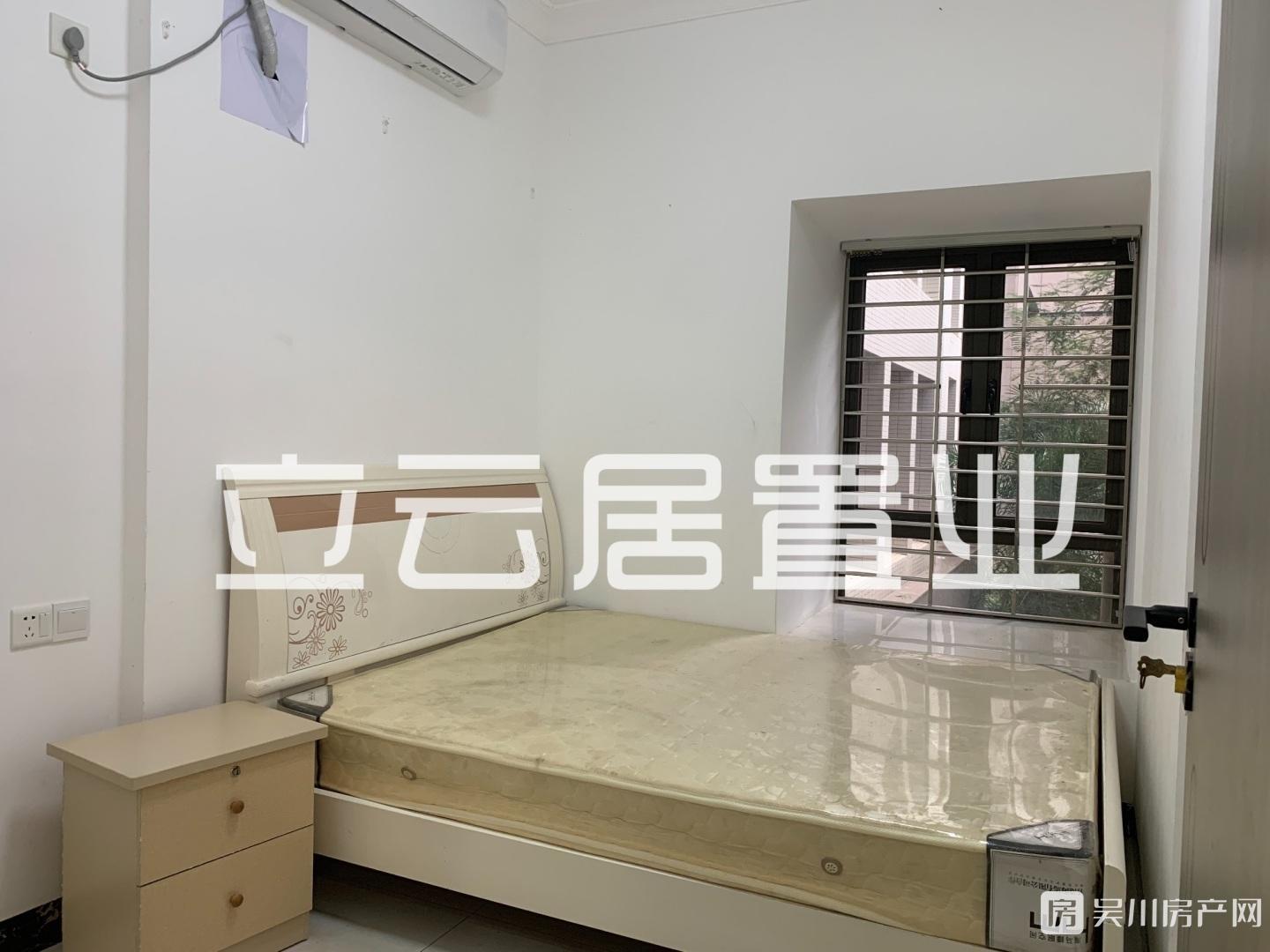 出售匯景藍(lán)灣4室2廳1衛(wèi)115平米50萬住宅