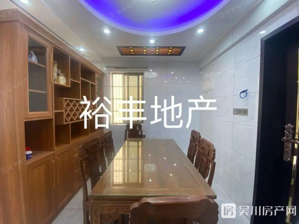 出租金牛二期-和悅居4室2廳2衛(wèi)147平米2200元/月住宅
