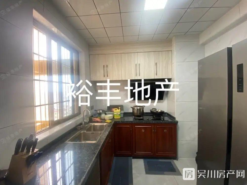 出租金牛二期-和悅居4室2廳2衛(wèi)147平米2200元/月住宅