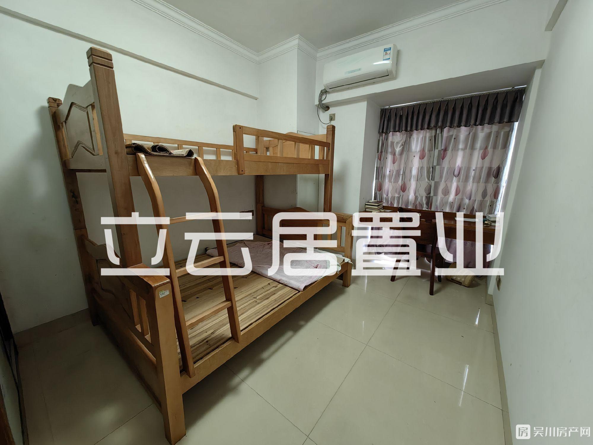出租稀缺租房金第華府4室2廳1衛(wèi)137平米僅需1800元/月