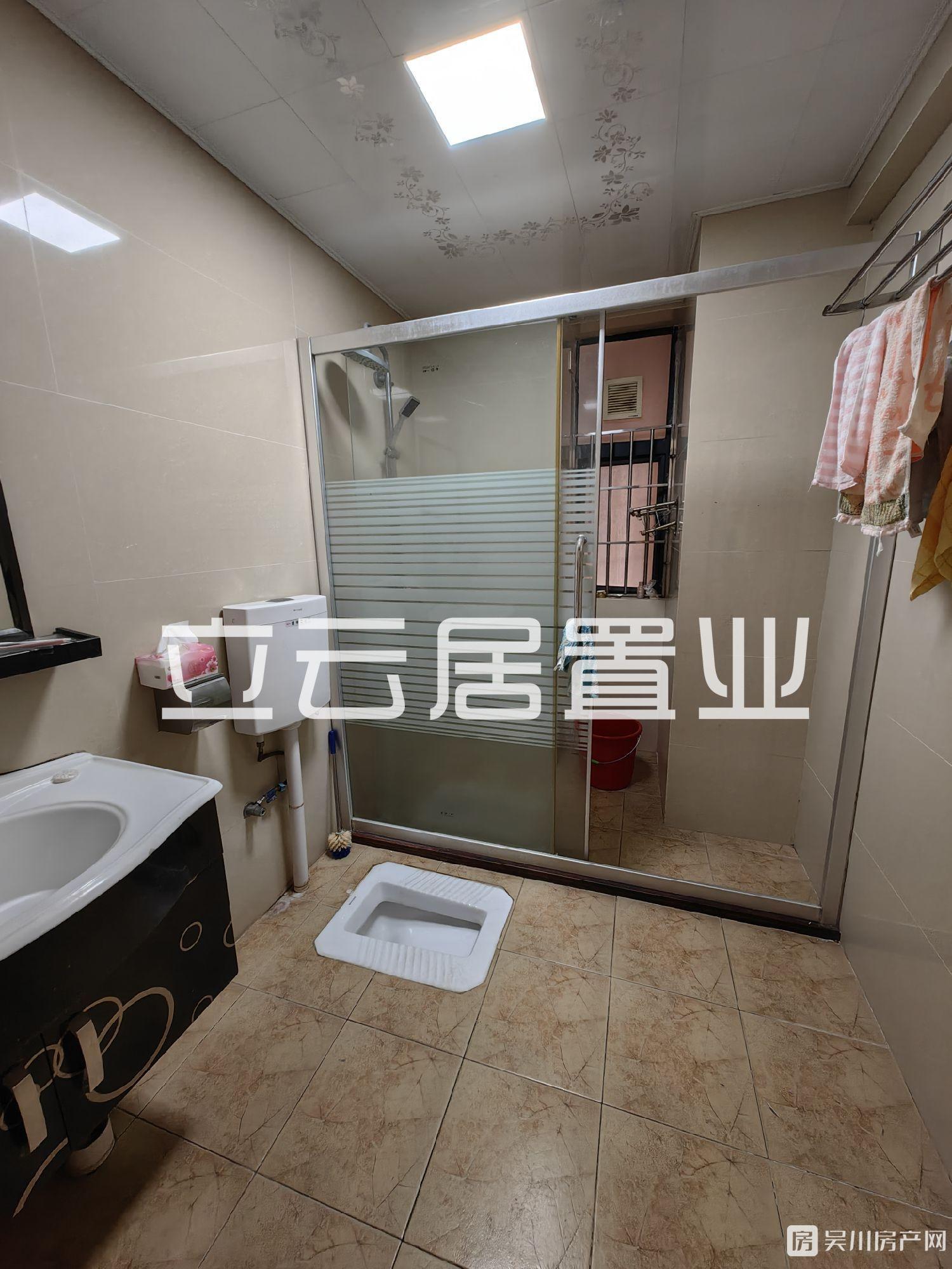 出租稀缺租房金第華府4室2廳1衛(wèi)137平米僅需1800元/月