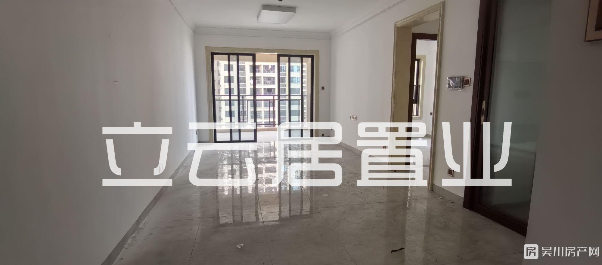出售華和南國銀苑3室2廳2衛(wèi)82平米85萬住宅