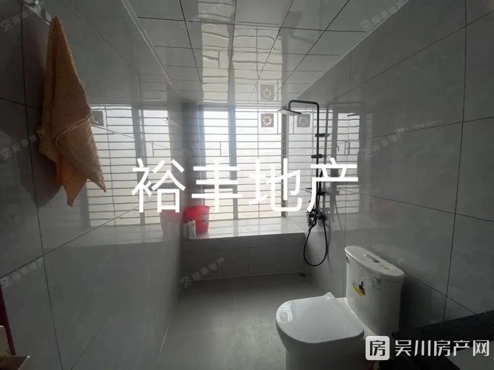 出租金牛二期-和悅居4室2廳2衛(wèi)147平米2200元/月住宅