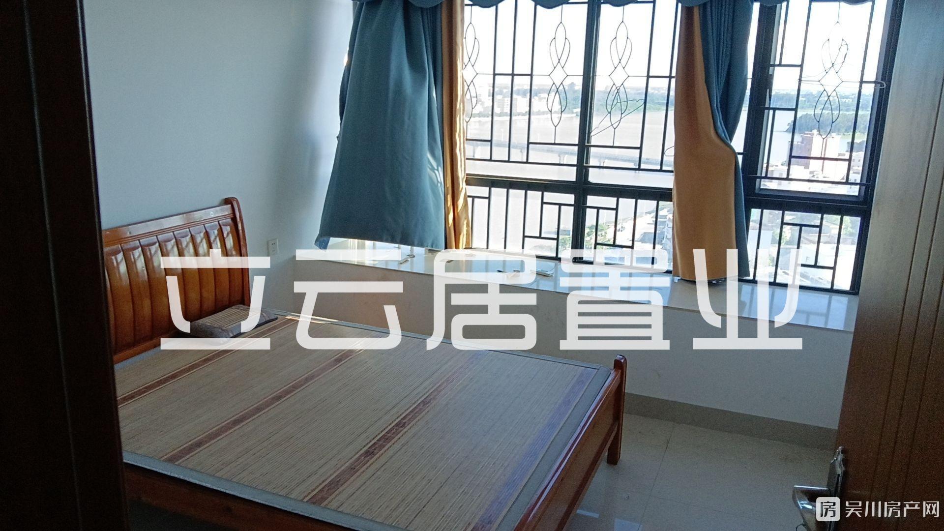 出租第一城4室2廳2衛(wèi)129平米1600元/月住宅