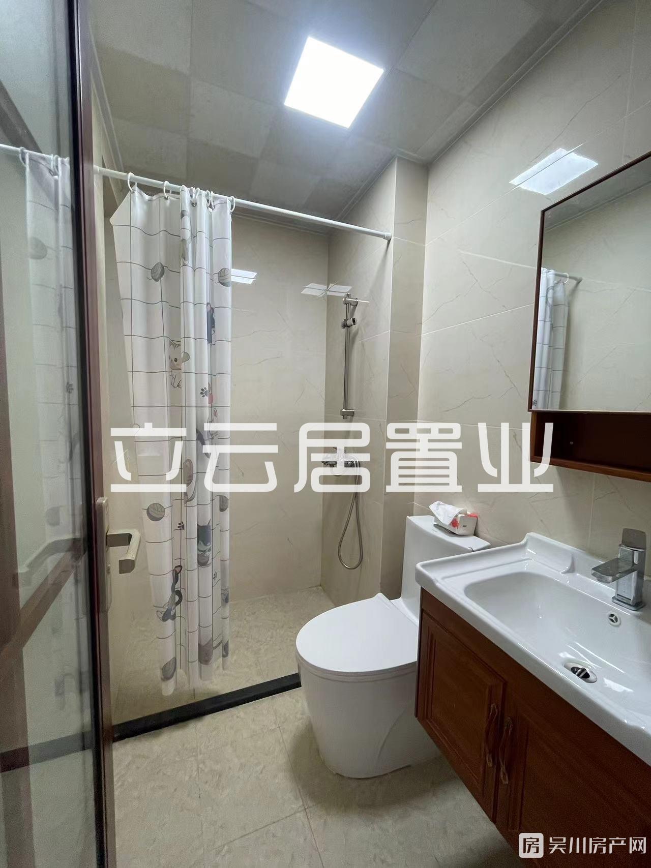 出售名雅居 學(xué)府里1室1廳1衛(wèi)30.79平米19萬住宅