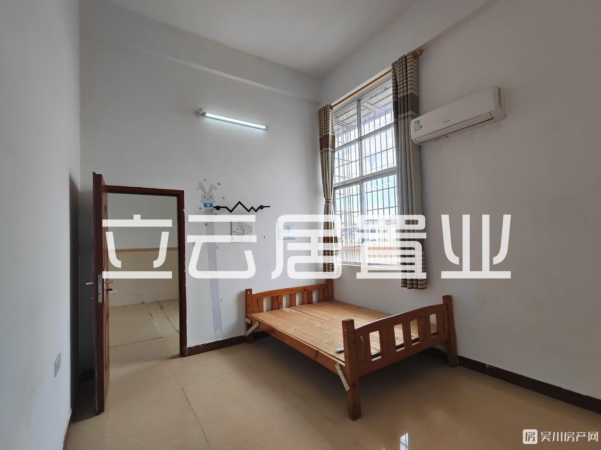 出租新世界廣場(chǎng)1室1廳1衛(wèi)36平米650元/月住宅