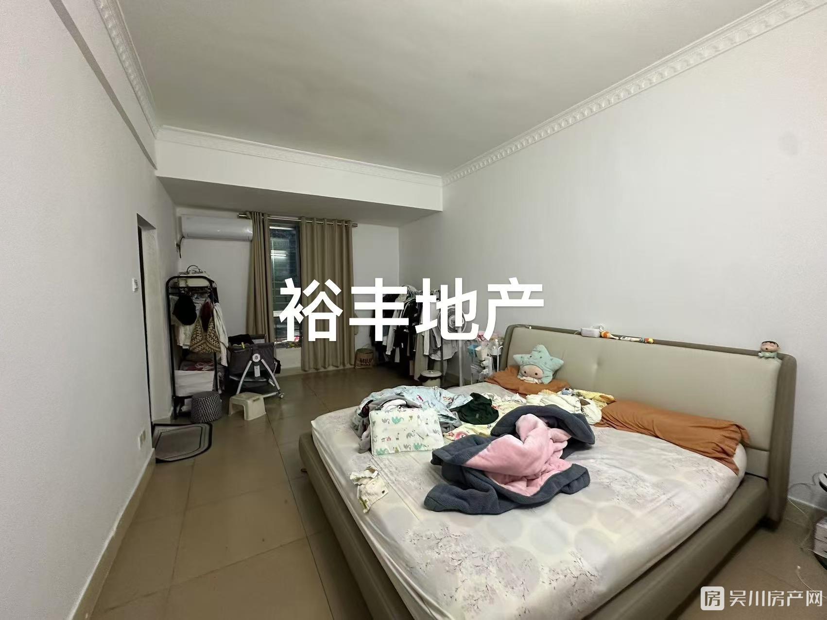 出售怡景小區(qū)3室2廳2衛(wèi)108.2平米40.8萬(wàn)住宅