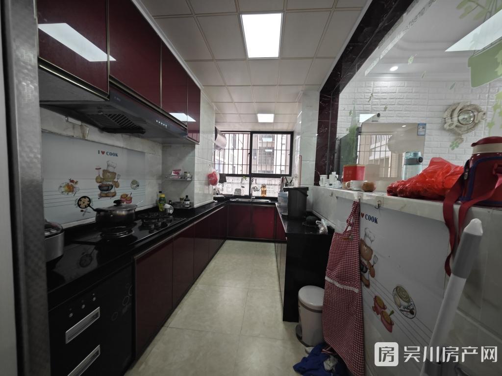 萬和城3室2廳僅售57萬采光好通風(fēng)