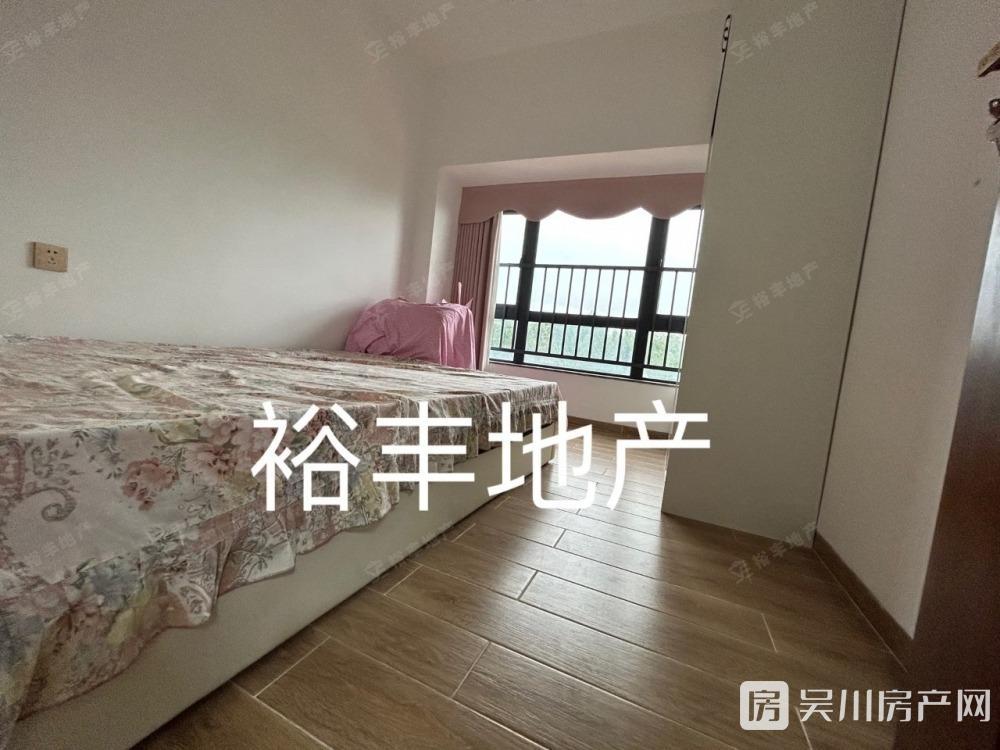 58萬出售壹號(hào)公館精裝3房2衛(wèi)