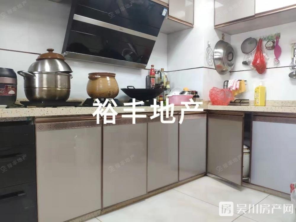 出售同德城5室2廳3衛(wèi)195平米70萬(wàn)住宅