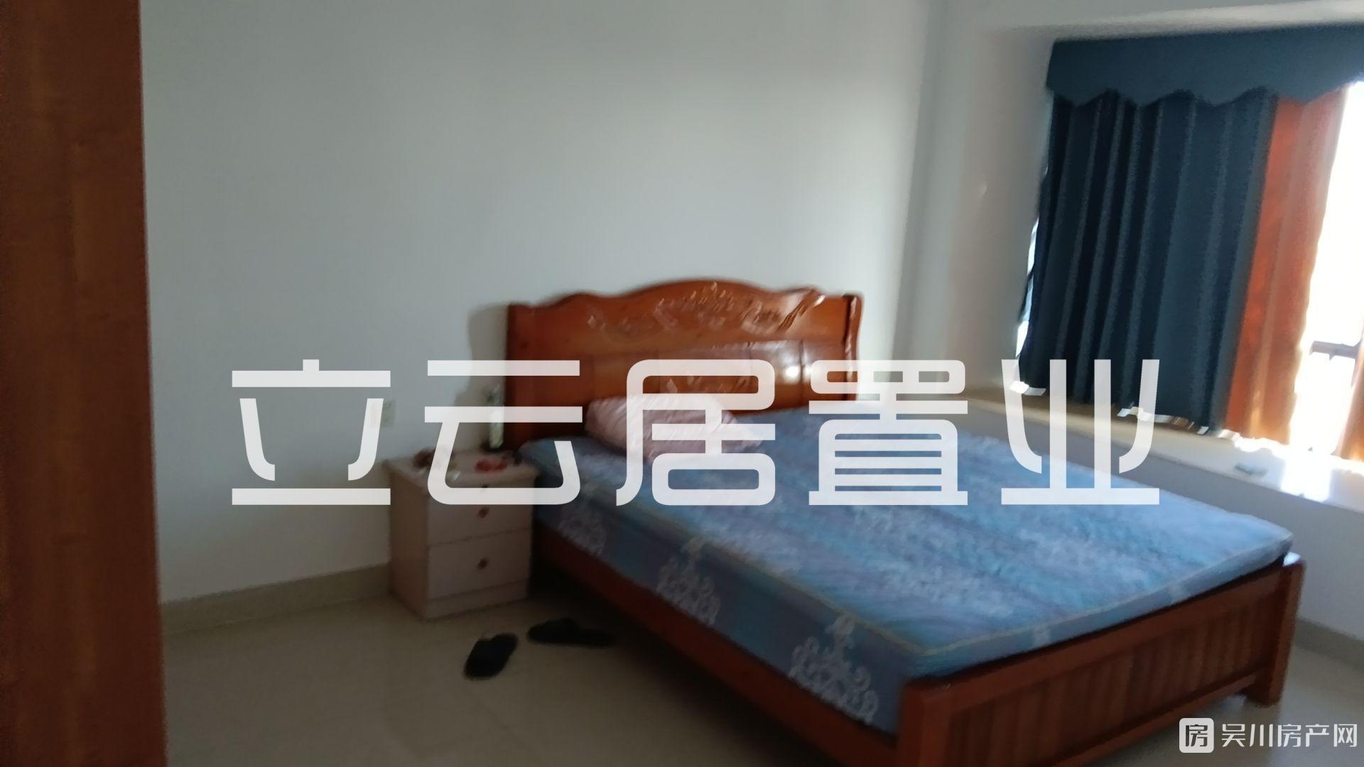 出租第一城4室2廳2衛(wèi)129平米1600元/月住宅