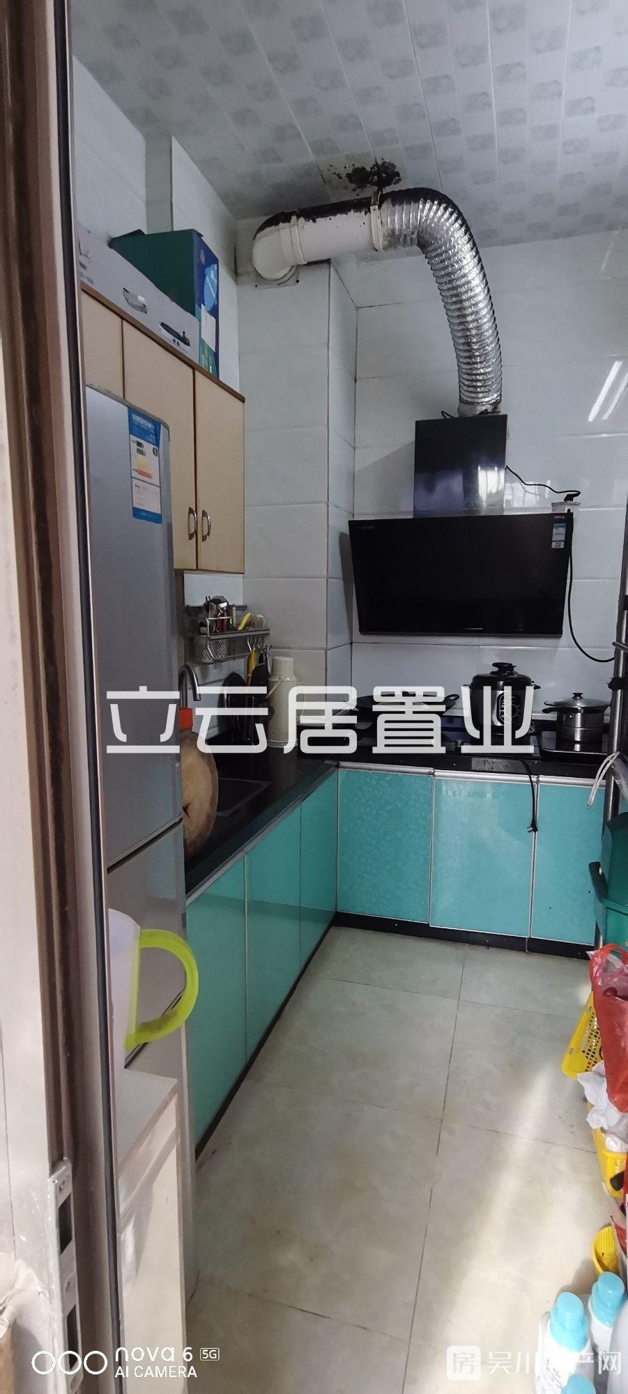 出售威雅 沿江半島3室2廳1衛(wèi)92平米55萬住宅