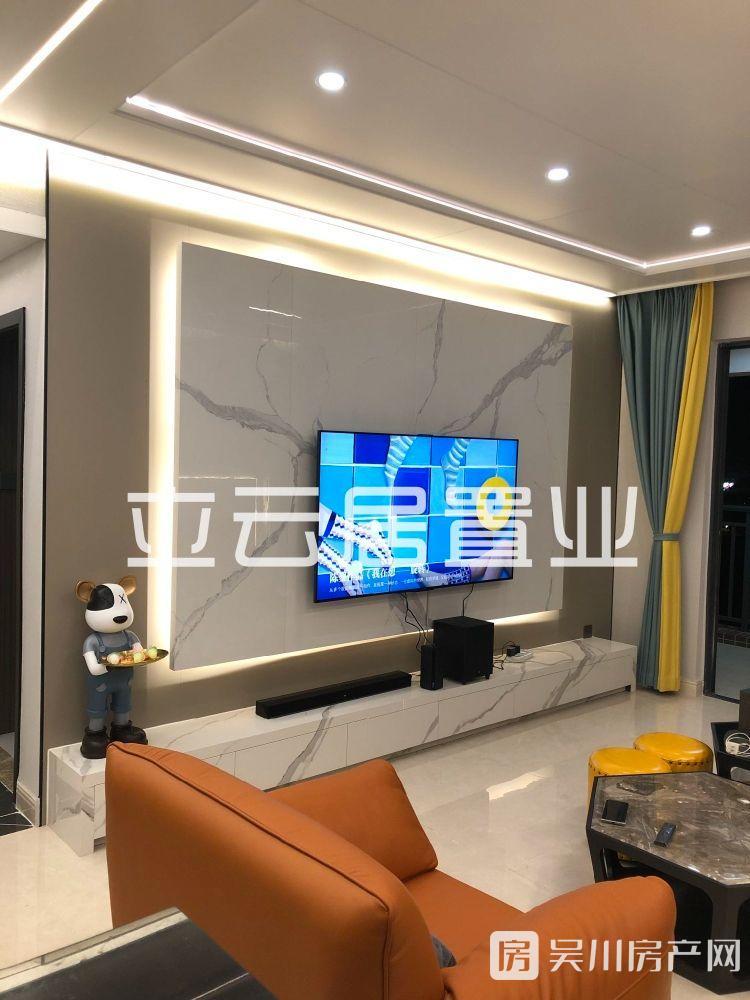 出租廣成 中央公館3房，家私家電齊全，僅僅2500元/月住宅