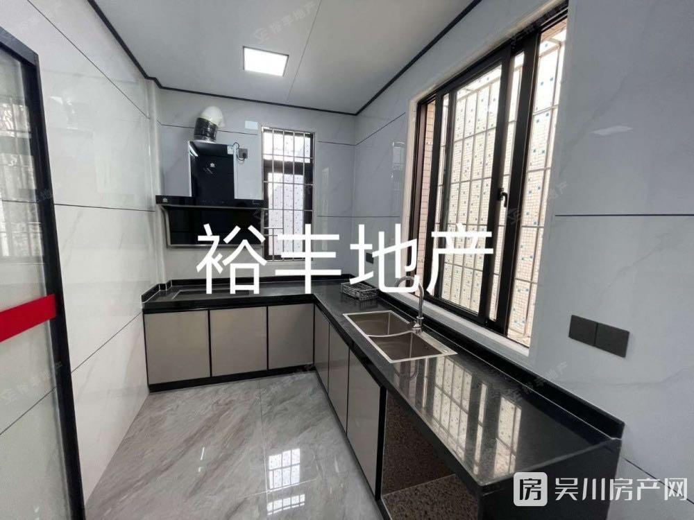 出租其他小區(qū) 梅菉區(qū)域 3室2廳1衛(wèi)110平米150元/月住宅