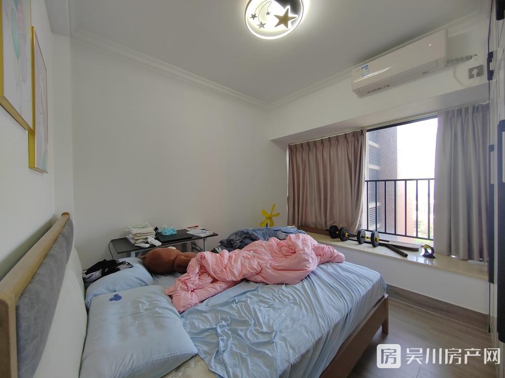 62萬出售金沙廣場(chǎng)雙陽臺(tái)全屋定制新凈3房