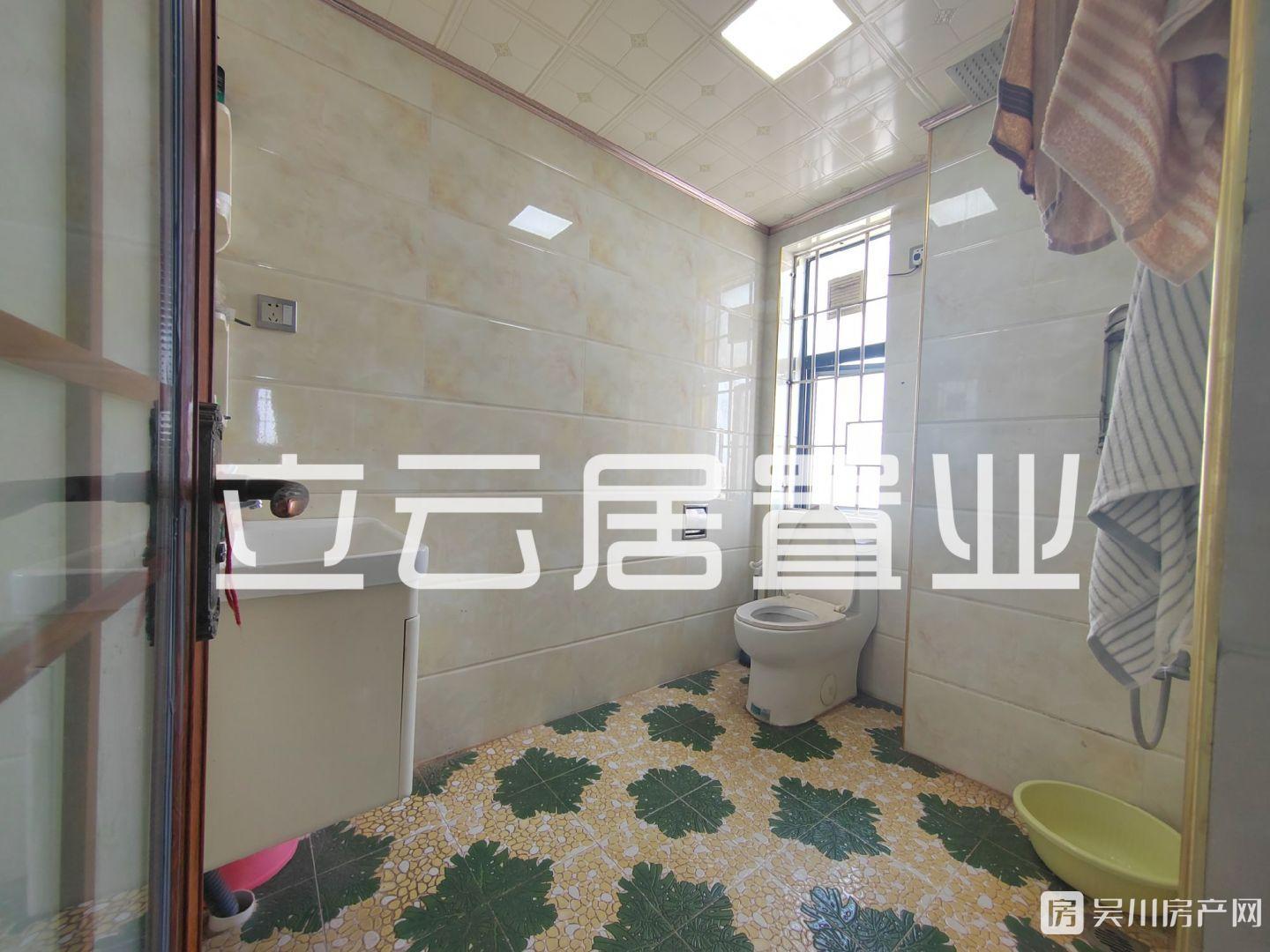 出售鴻濤 金第華府3室2廳2衛(wèi)121平米52.8萬住宅