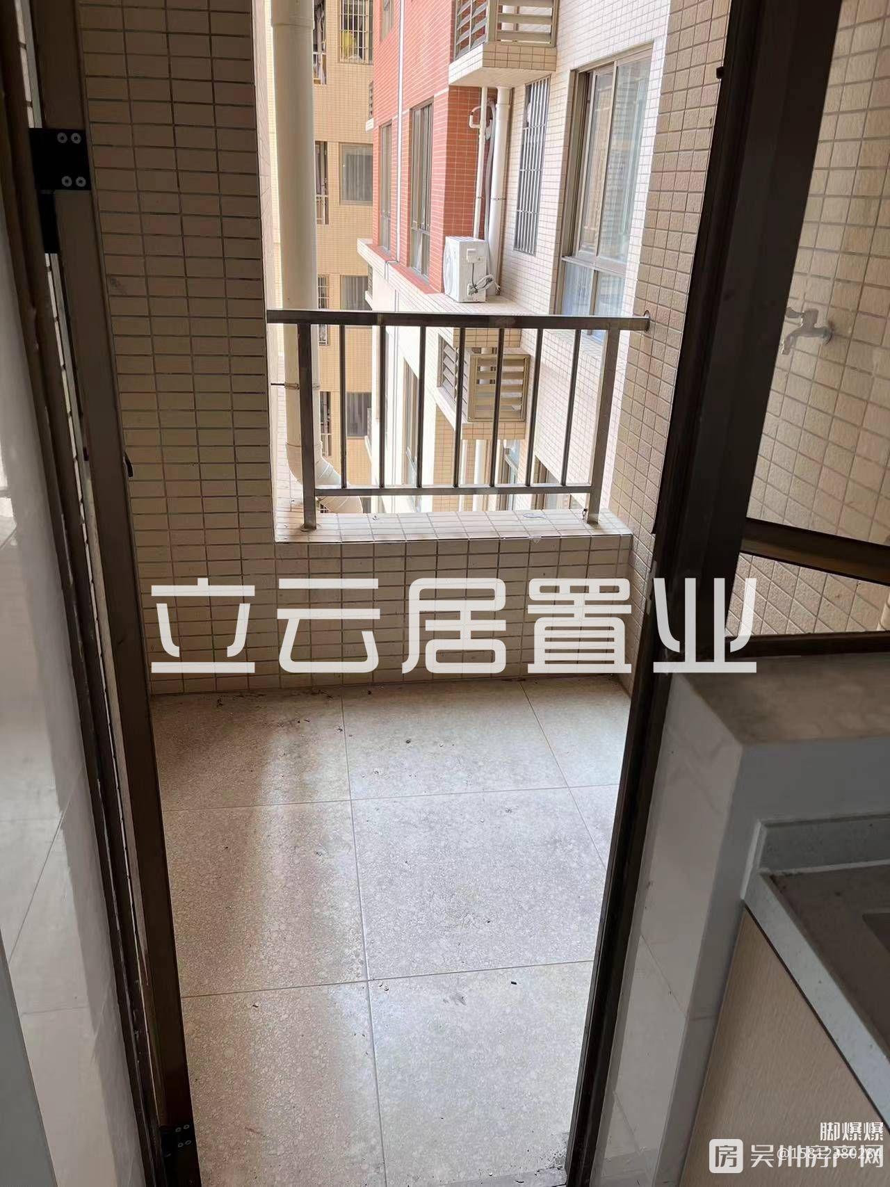 出租金牛小區(qū)3期-和韻居全新未入住3室2廳2衛(wèi)102平米1300元/月住宅