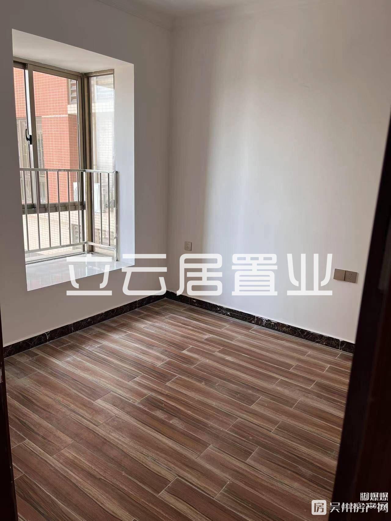 出租金牛小區(qū)3期-和韻居全新未入住3室2廳2衛(wèi)102平米1300元/月住宅