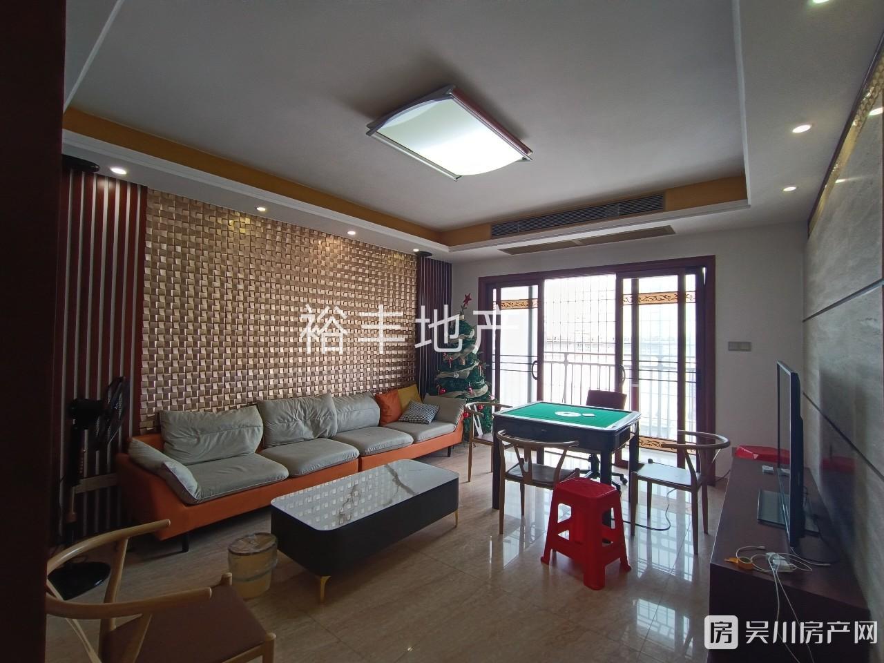 出租明苑居4室1900元/月住宅