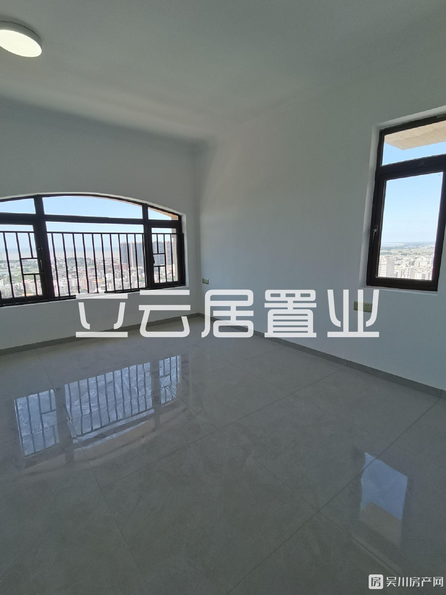 出售華和南國(guó)茗苑5室2廳2衛(wèi)126平米113萬(wàn)住宅
