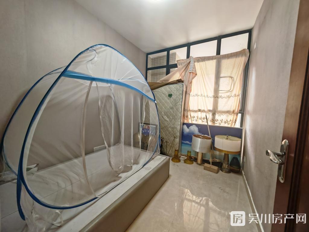 62萬出售中央公館新凈4房