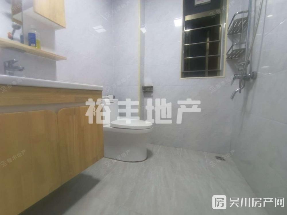 1100元包物業(yè)拎包入出租金牛二期-和悅居2室2廳1衛(wèi)75平米1100元/月住宅