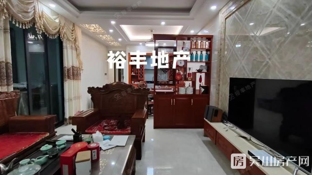 出租裕達(dá)華庭3室2廳1衛(wèi)108平米1800元/月住宅