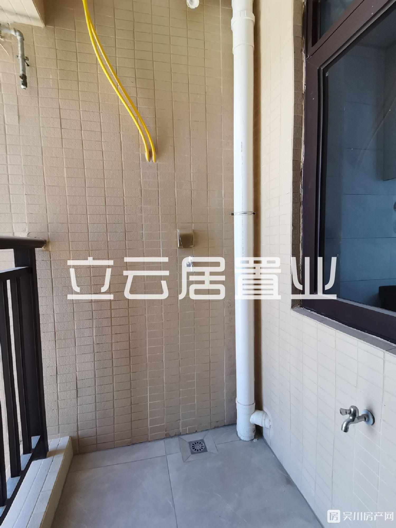 出售華和南國(guó)茗苑5室2廳2衛(wèi)126平米113萬(wàn)住宅