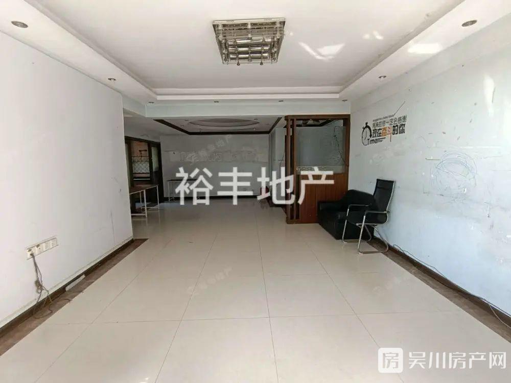 出售同德城3室2廳2衛(wèi)132平米35萬