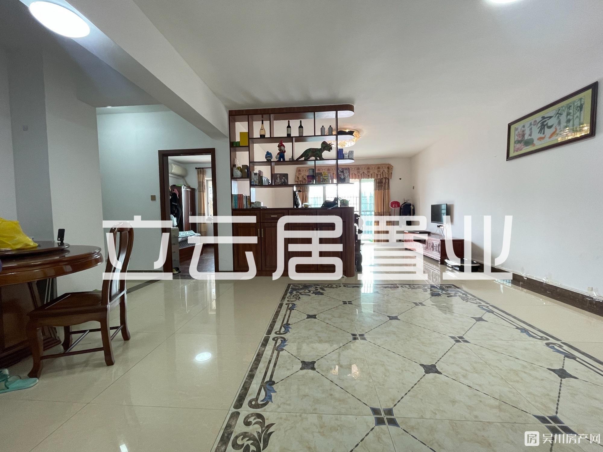 出售金豪大厦4房，南向，证件齐全，清源小学，海滨小学