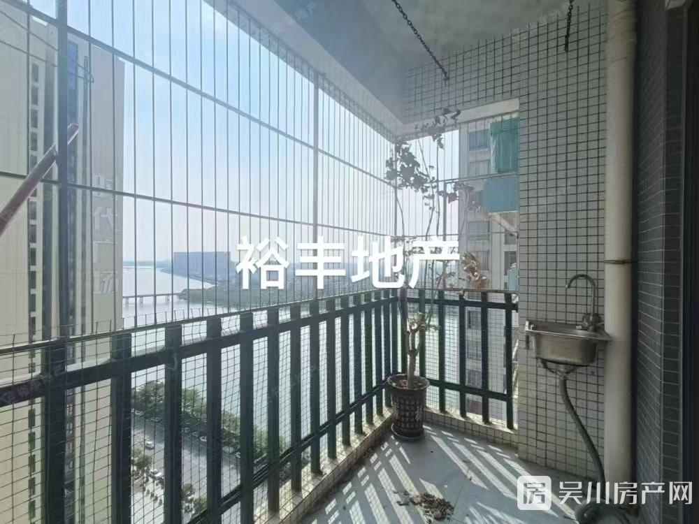 出租同德城3室2廳2衛(wèi)140平米1300元/月住宅
