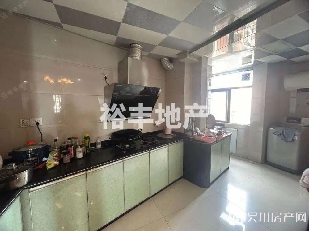 真房實拍出售同德城4室2廳2衛(wèi)156平米65.8萬住宅