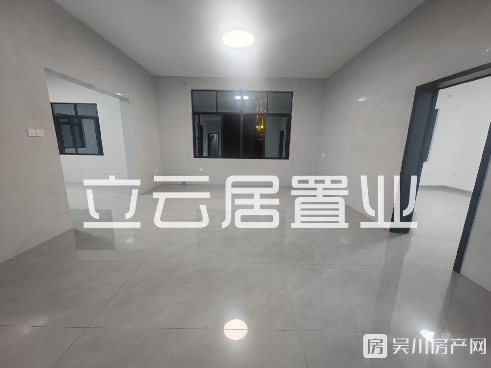 出租中心市場附近私人屋3室2廳2衛(wèi)150平米1500元/月住宅