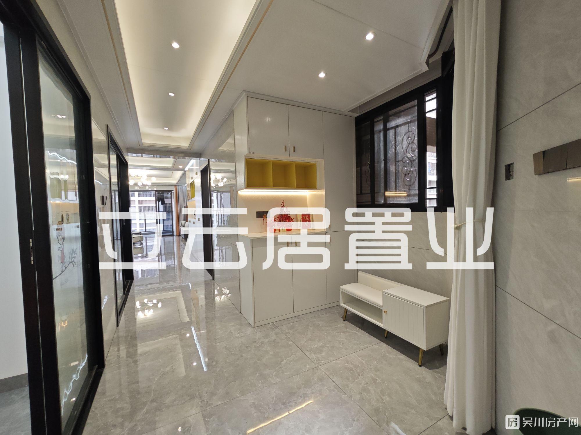 清源小學(xué)豪裝房，電梯，匯景藍(lán)灣4室2廳2衛(wèi)115平米68.9萬(wàn)住宅