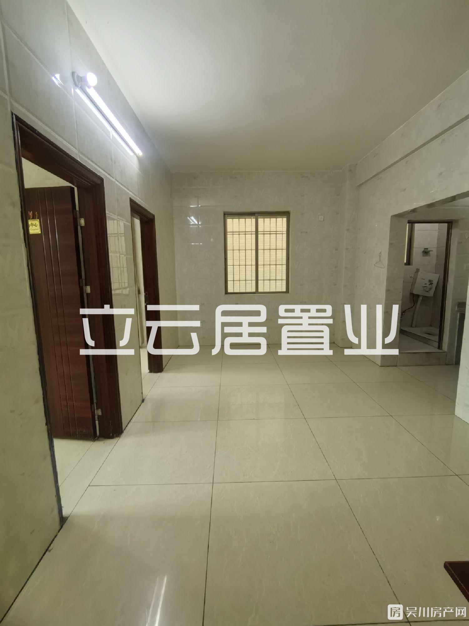 出租山莊路附近2室1廳1衛(wèi)55平米500元/月住宅