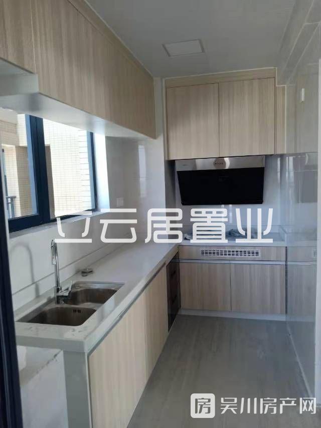 沿江小學(xué)，沿江壹號4室2廳2衛(wèi)113平米64.8萬住宅
