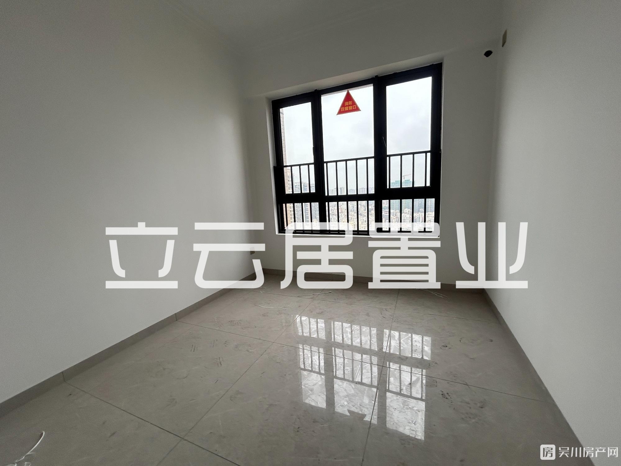 出售華和南國茗苑6室2廳2衛(wèi)136平米99萬住宅
