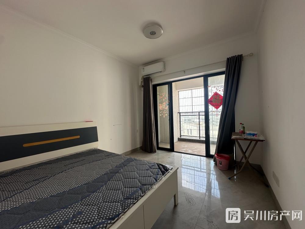 出租名雅居 學(xué)府里1室1廳1衛(wèi)30平米900元/月住宅