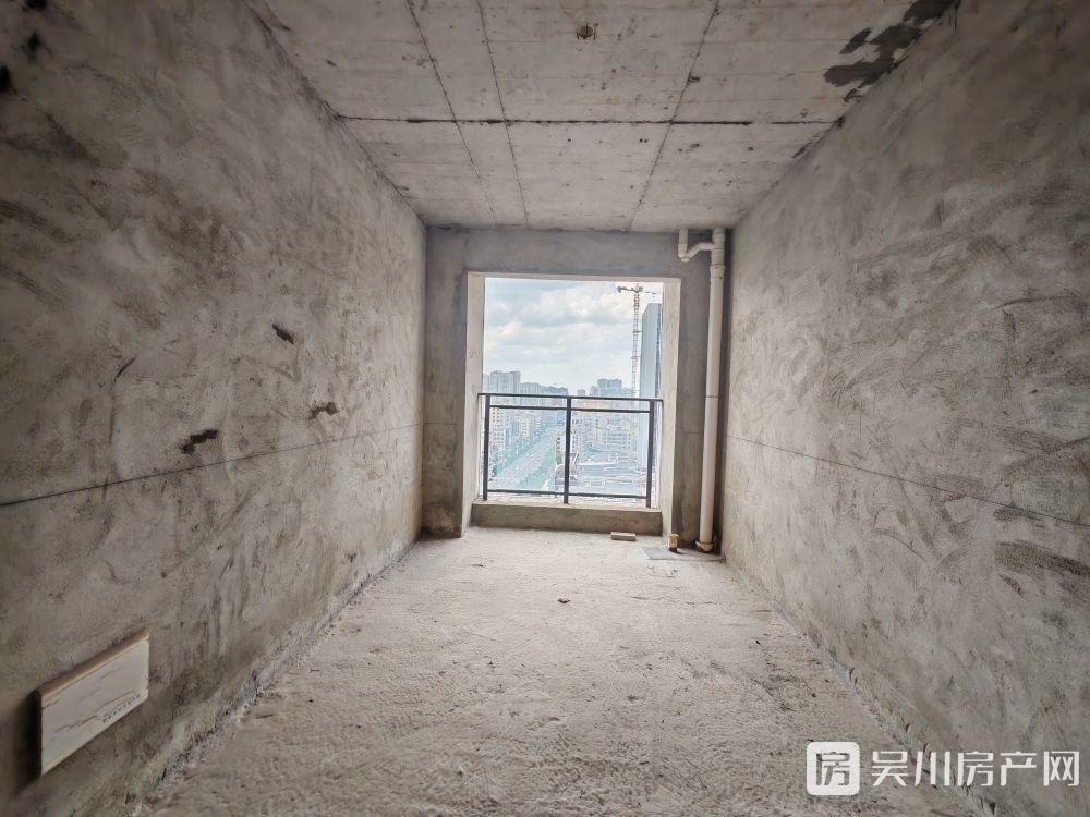出售海岸 萬(wàn)和城4室2廳2衛(wèi)129平米73萬(wàn)住宅