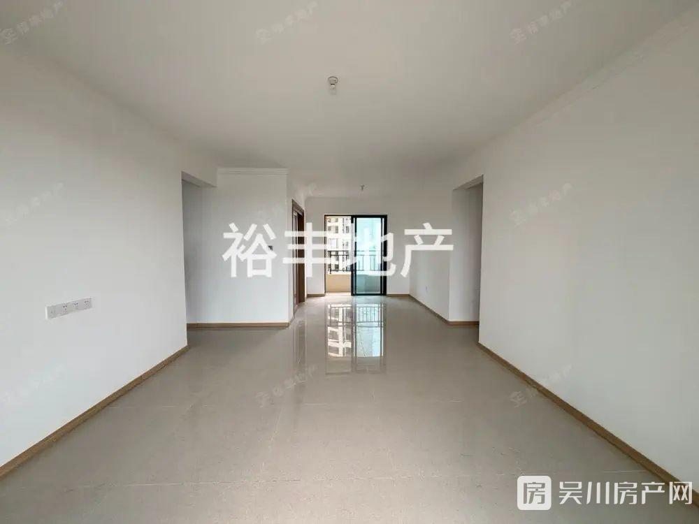 真房實(shí)拍出售敏捷 金玥府5室2廳2衛(wèi)125平米68萬(wàn)住宅