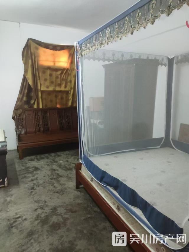 出租三角符附近水務(wù)局旁 梅菉區(qū)域 2室1廳1衛(wèi)80平米400元/月住宅