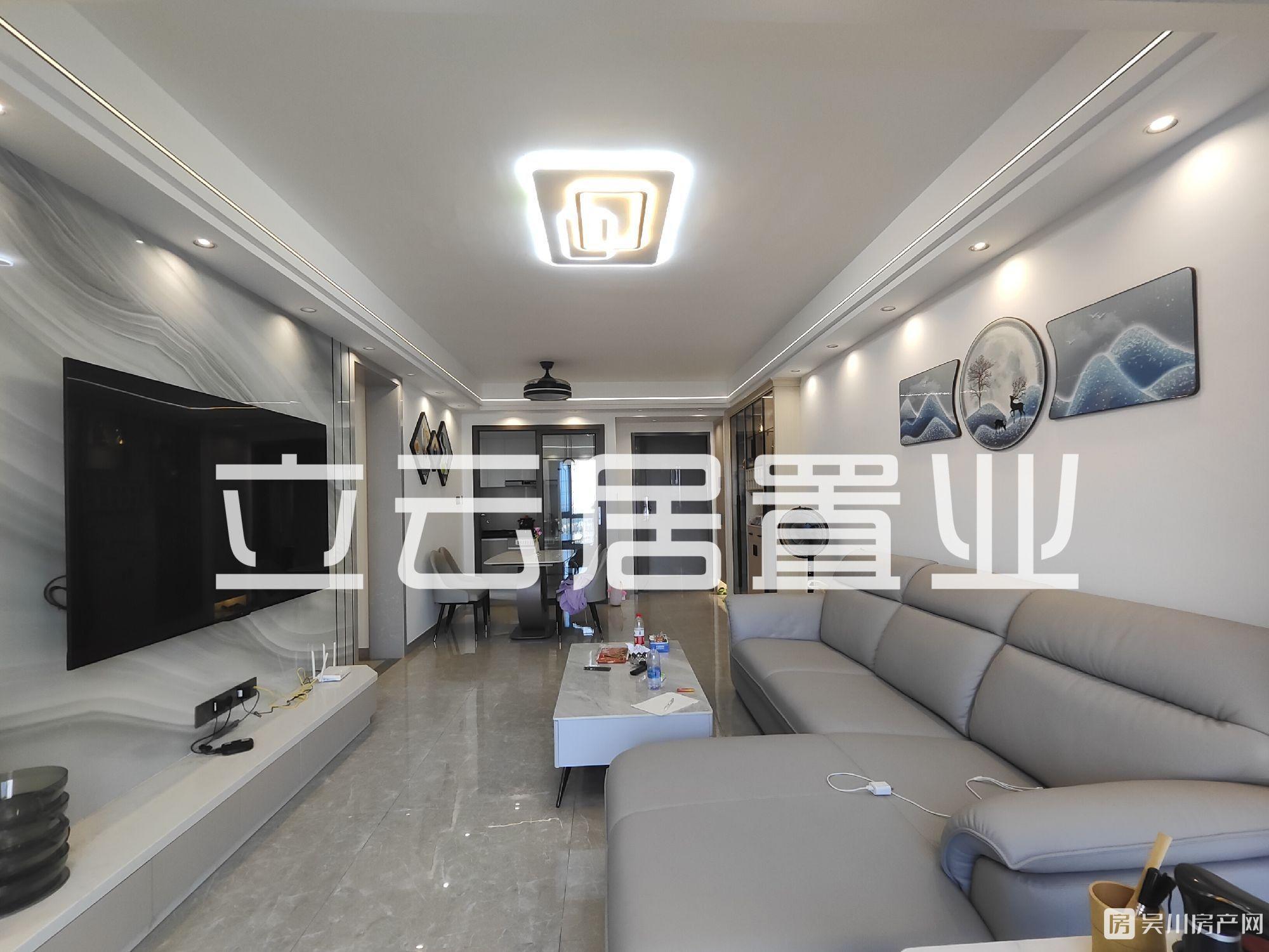 出售吳川碧桂園鳳凰城3房，證在手，單價(jià)僅僅4千多