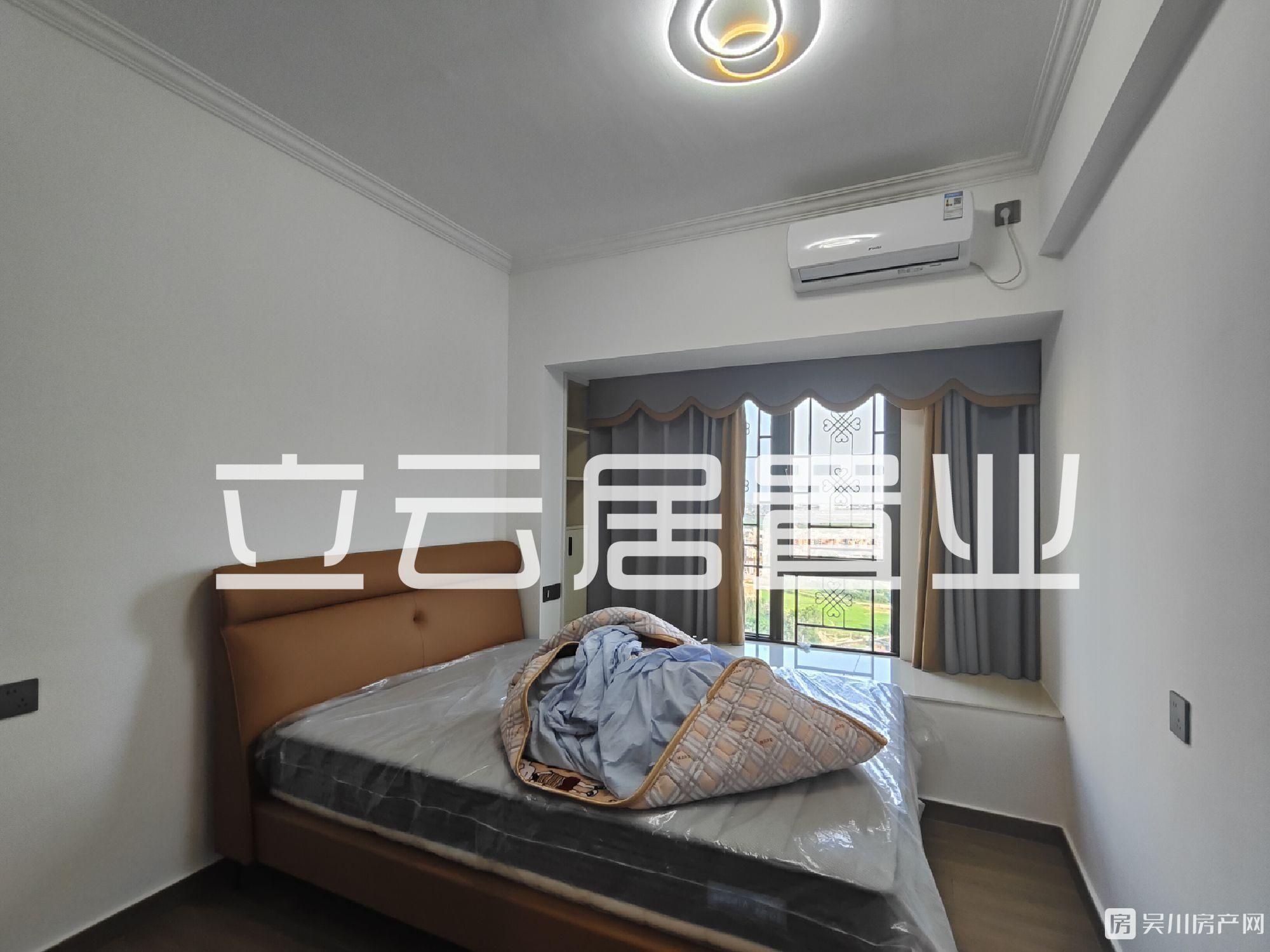 出售吳川碧桂園鳳凰城3房，證在手，單價僅僅4千多