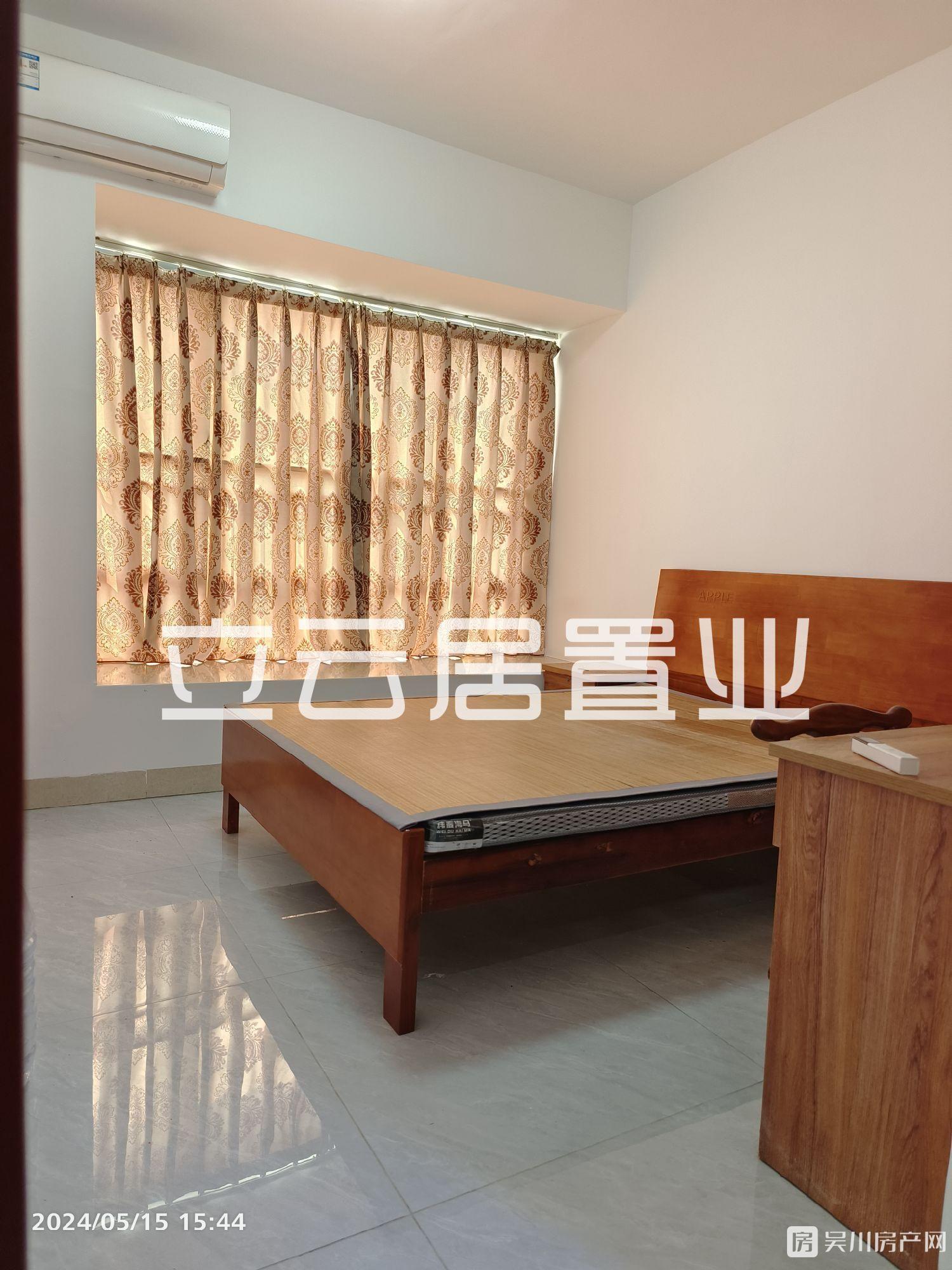 出租吴川第一城3室2厅1卫97平米1200元/月住宅