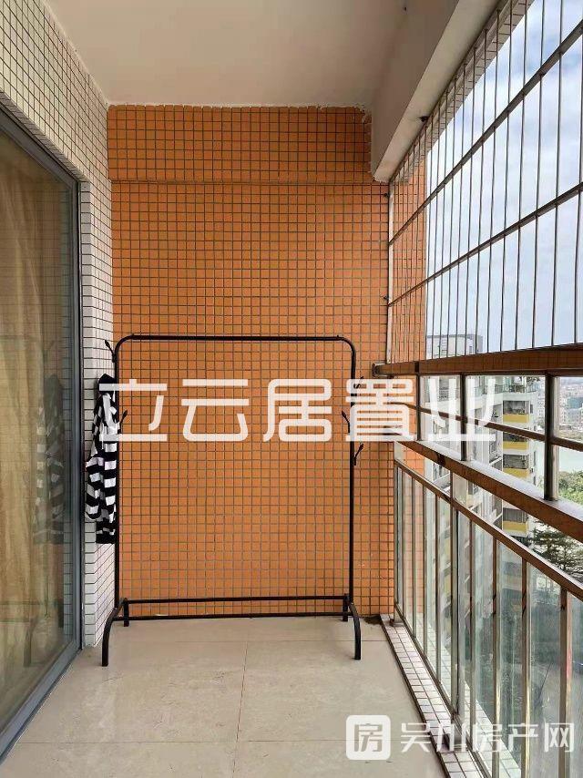 出租同德城3室2廳2衛(wèi)122平米1500元/月住宅
