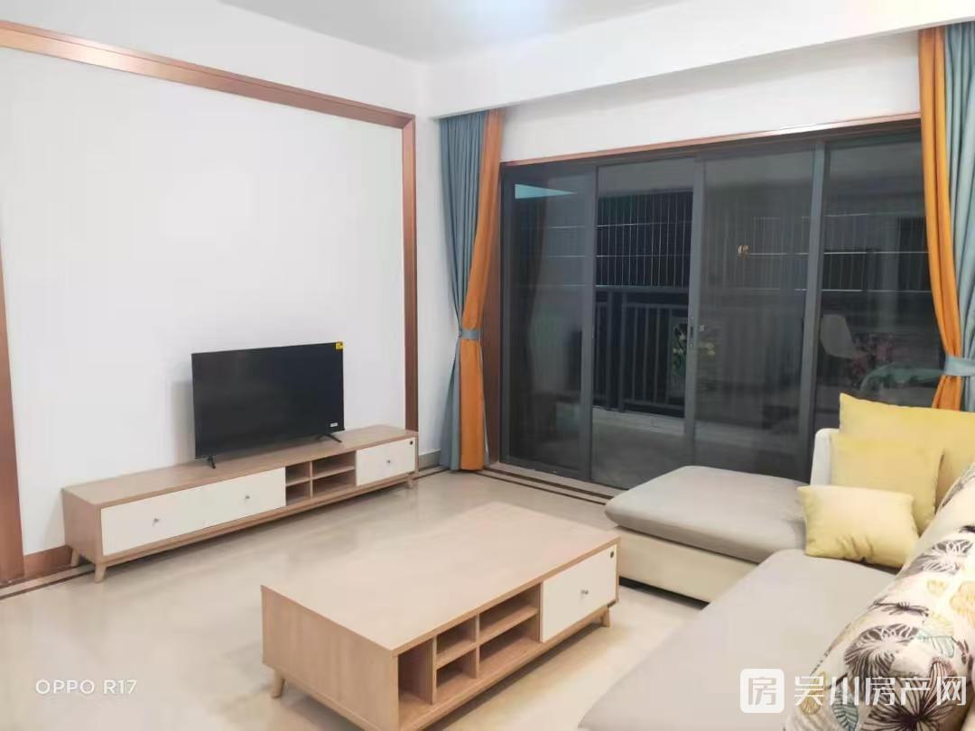 出租金沙華府精裝3房，東南向，位置繁華，衣食住行樣樣齊，下樓都能搞掂，停車方便