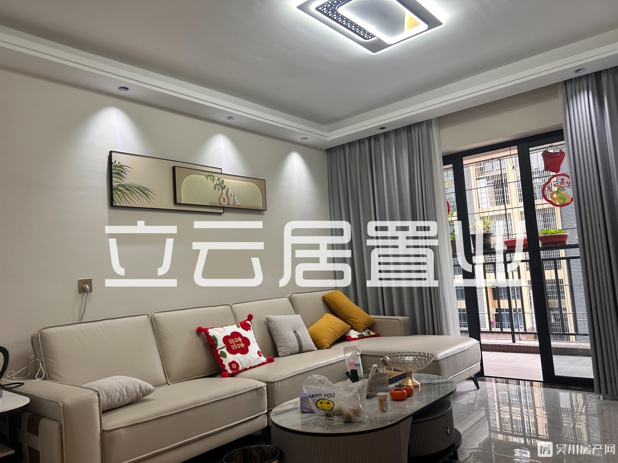 出售壹號公館9.9新3室2廳2衛(wèi)86平米56.8萬住宅