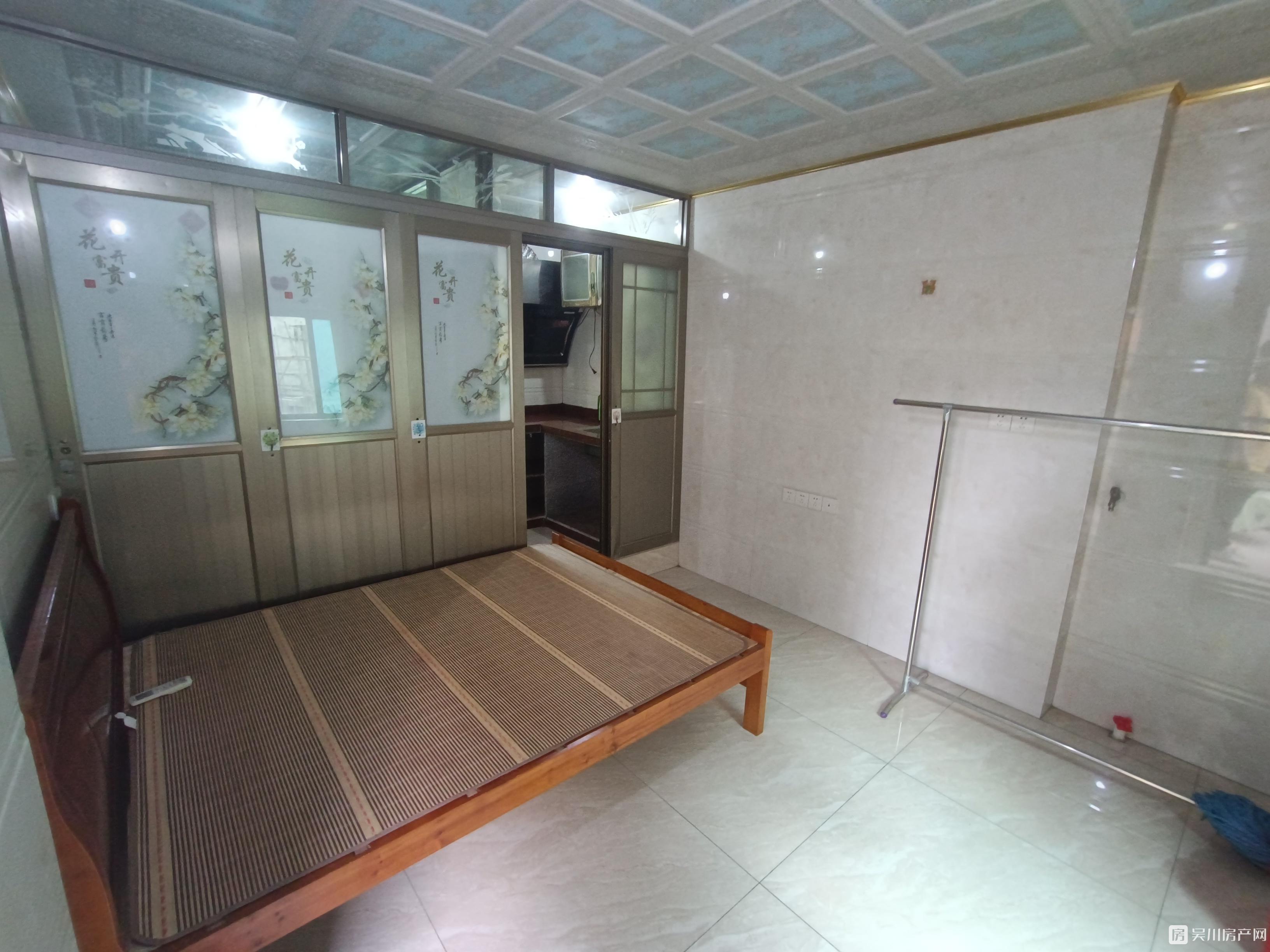 出租其他小區(qū) 梅菉區(qū)域 1室1廳1衛(wèi)25平米400元/月住宅