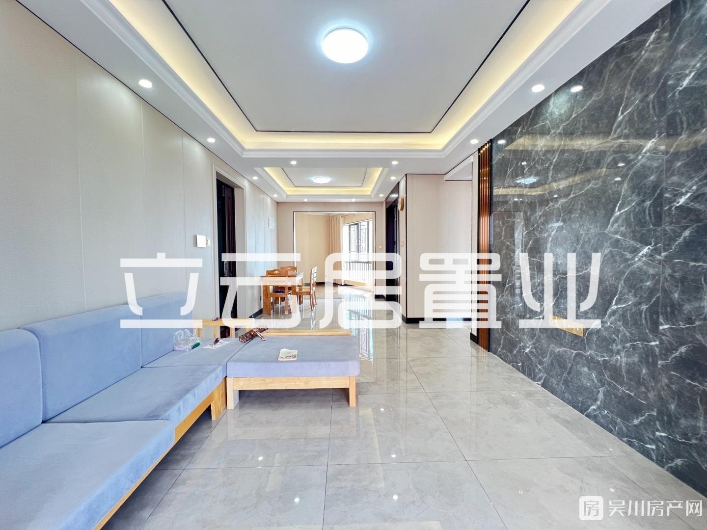出租財富海岸豪裝3室2廳2衛(wèi)99.9平米1900元/月住宅