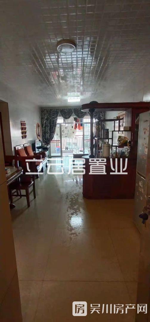出租華宇鴻基2室2廳1衛(wèi)86平米1000元/月住宅